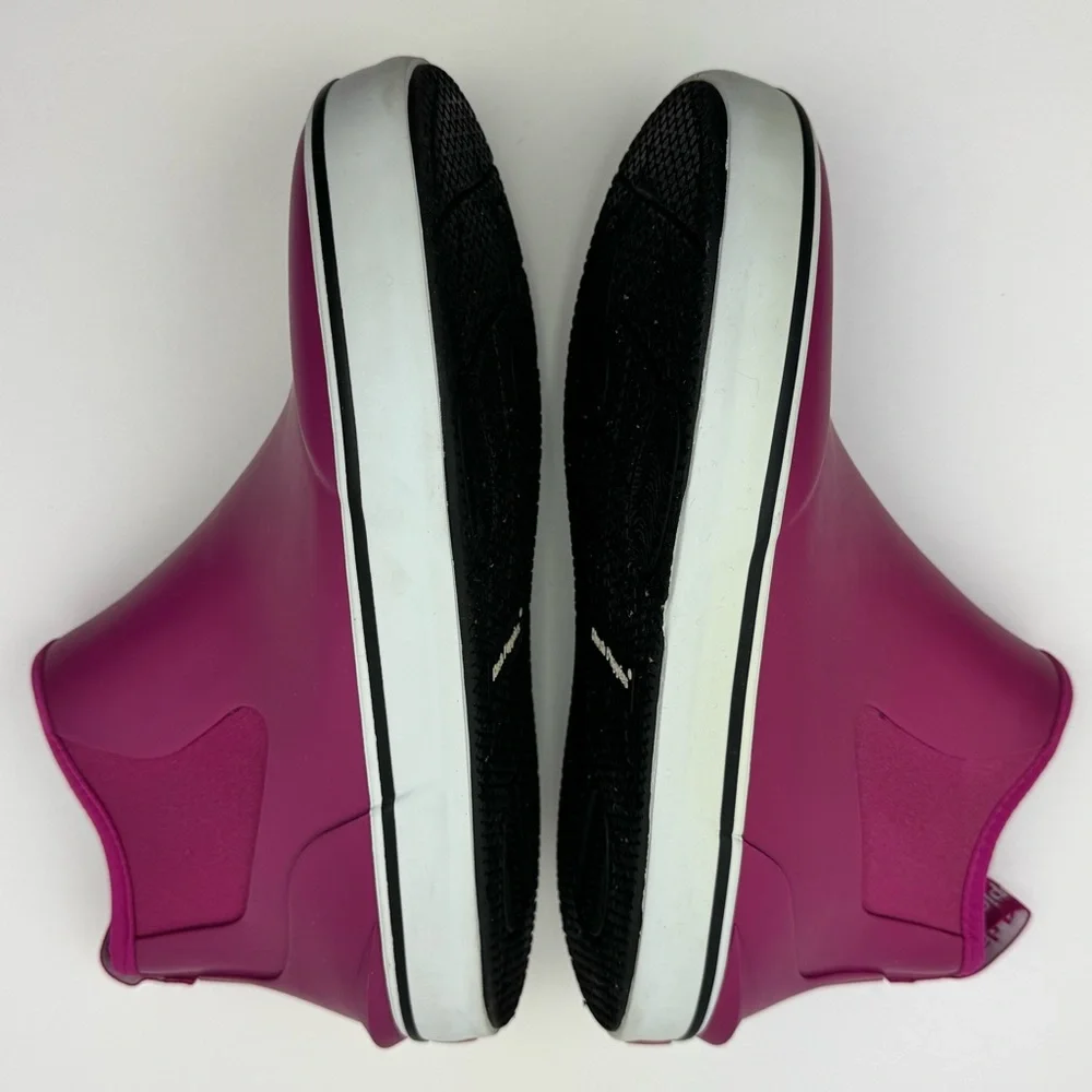 Hush Puppies Women's Chelsea Rain Boot in the Very Berry colorway. Size 7.